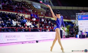 falciai arezzo bindi ginevra un clavette sfe01792 copia simone ferraro ph copia